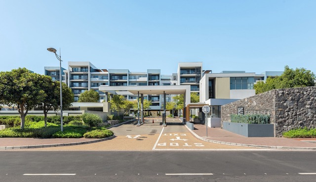 2 Bed Apartment in Century City | Pool in Cape Town