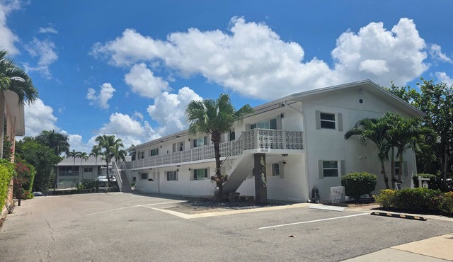 2-bedroom condo on the canal in Royal Harbor,