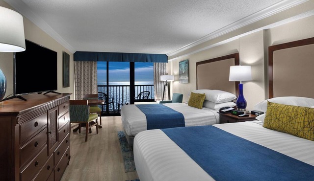 2 Queens Oceanfront Room - Sea Crest Resort in Myrtle Beach