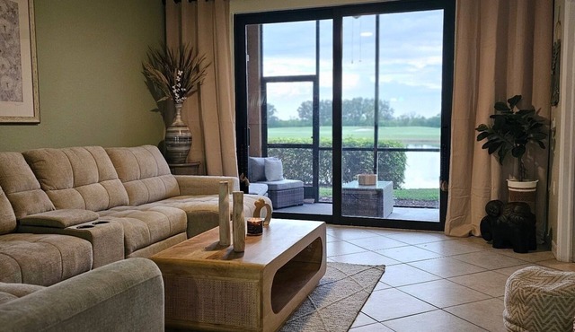 2br/2bth spacious garden condo perfect for golfer w deeded golf course access