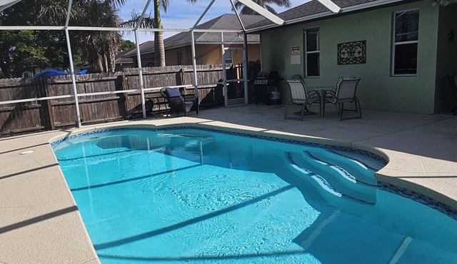 3-bedroom vacation home 5 minutes from Vanderbilt Beach in Naples