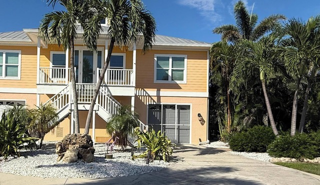 3704 Bayview Ave Coastal Palm Villa