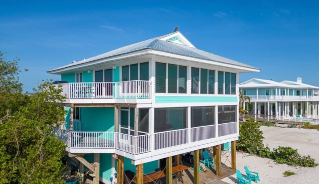 4BR Beachfront North Captiva Home with Golf Cart in Captiva