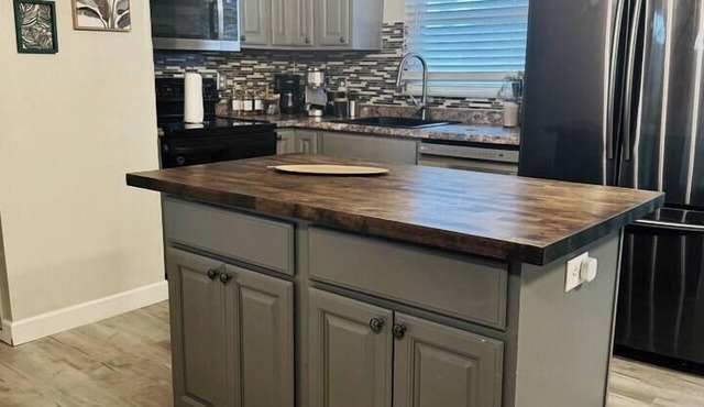 4BR Seminole Retreat | Near Beaches + Family Ready