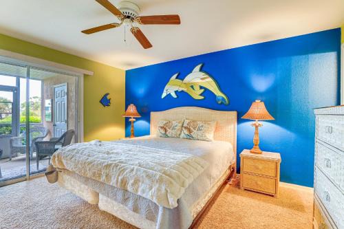8 Mi to Beach w/Pool Access: Englewood Condo!
