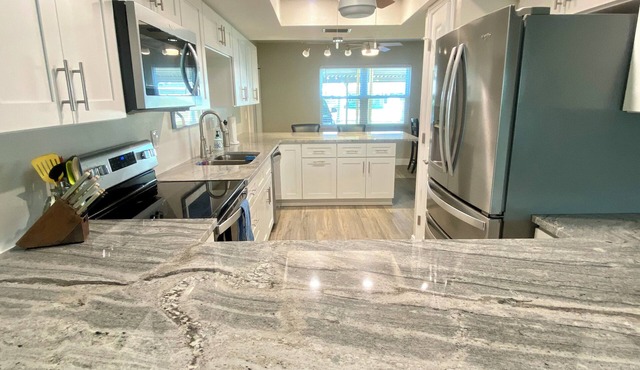 Affordable waterfront Condo in Cape Coral, near famous beaches!