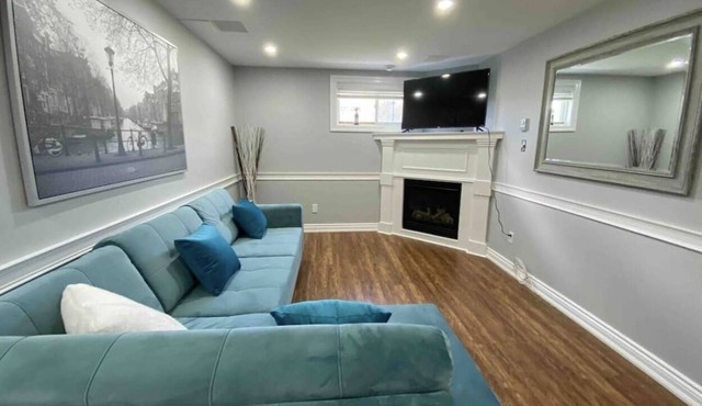 Apartment in Bond Head