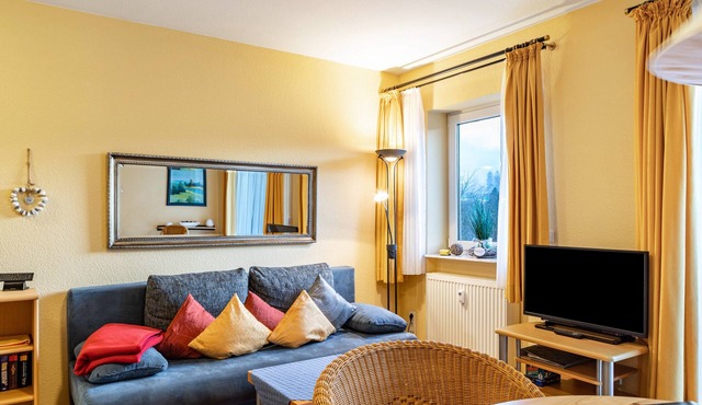 Apartment 'Tannenblick 1-2' with Mountain View, Balcony and Wi-Fi in Oberhof