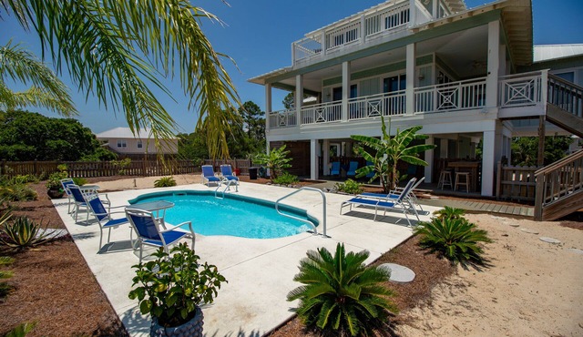 August 2026 Big Savings! Outdoor Oasis, Family-Friendly, Dogs Ok! in St. George Island