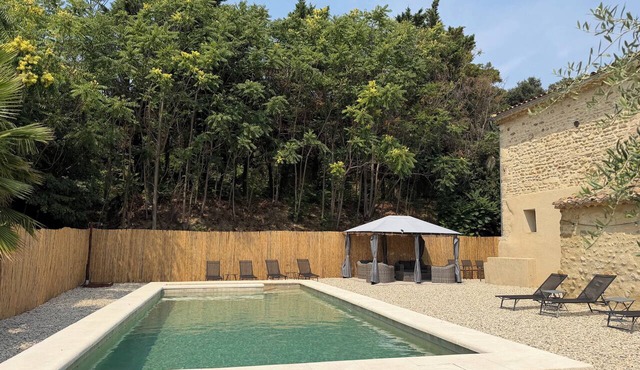 Authentic, spacious Provencal mas in the middle of nature! in Visan