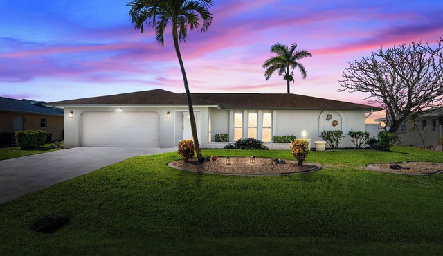 Back to School Discount! 6 min to Downtown-Heated Pool, Beach Essentials