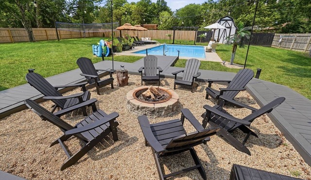 Barefoot Tiki Retreat -Inground Heated Pool, Hot Tub, Game Rm,Theater Rm,Firepit in Mason