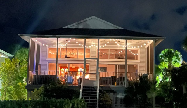 Bayfront House - Private Dock - Sweeping Water Views - Steps to the Beach