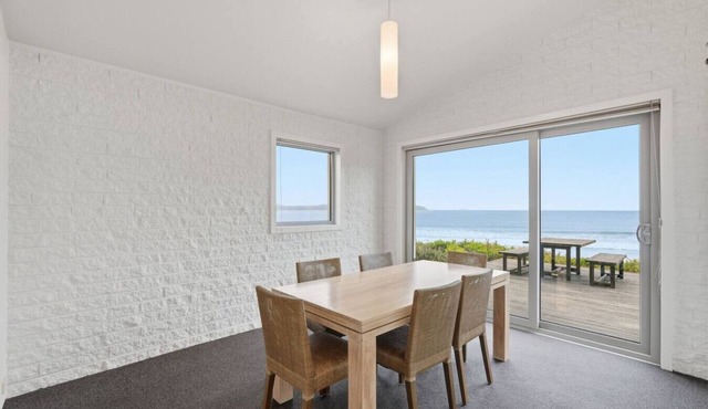 Beachfront Escape in Clifton in Clifton Beach