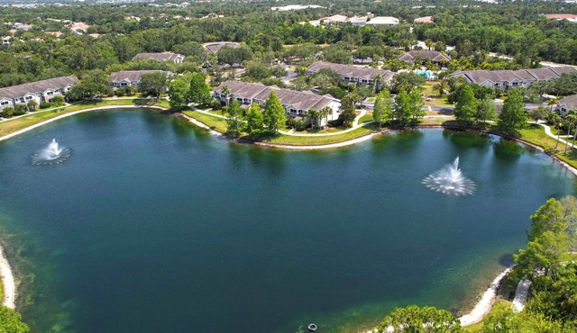 Beautiful lakefront condo Lakewood Ranch 2 bed with heated pool and gym access.