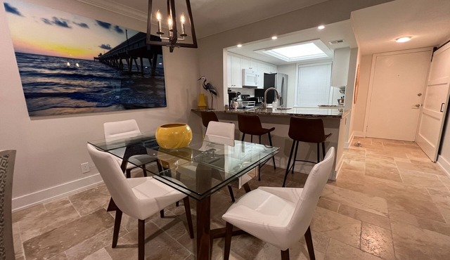 Beautiful, newly renovated condo near the beach!