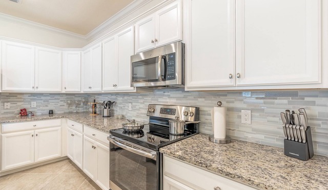 Beautiful Sunny Fort Myers Home| Perfect for Snowbirds