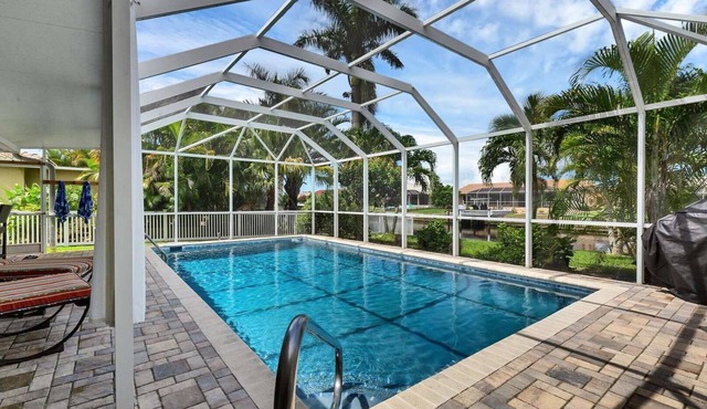 Beautiful Villa with first class amenities on Charlotte Harbor, Charlotte County Villa 5584