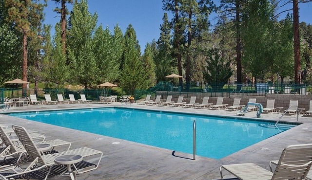 Big Bear | Couples Pine Hideaway | Pool + Hot Tub in Big Bear