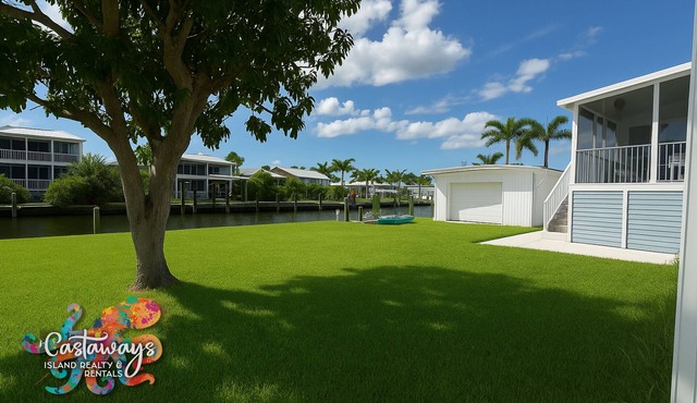 Blue Heron is your waterfront 3BR/2BA getaway with boat lift, huge seawall