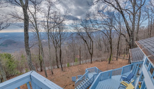 Blue Skies Family Friendly Home