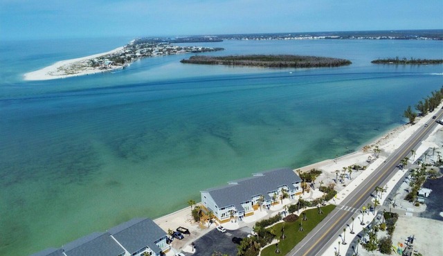 Boca Grande North #80: A charming 2-bedroom, 2-bath ocean view condo on the north end of Boca Grande