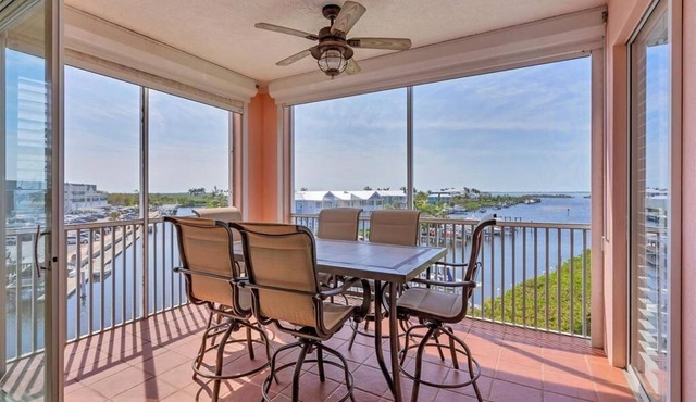 Boca Vista Harbor - 401D: Spacious 3BR condo in Placida, FL, perfect for 6 guests.
