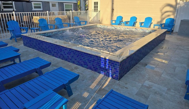 BRAND NEW 16x14 Heated Swim Jacuzzi Sleeps 8 Beach Front! No Condo Park 4 Cars!