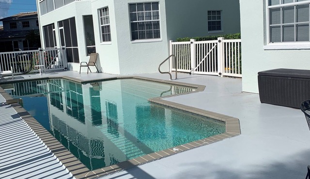 Bright and Open Golf Course Condo in Great Punta Gorda Location.