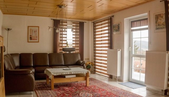 Bright, modern, fully equipped vacation apartment with wonderful panoramic views towards the Alps in Lalling