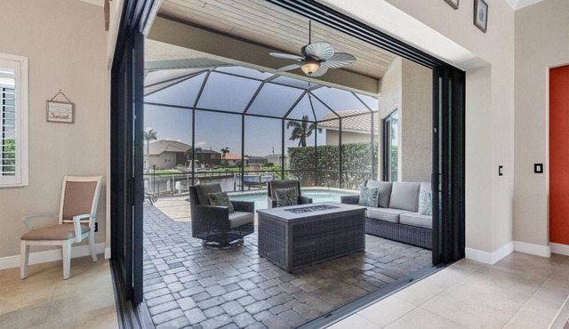 Burnt Store Isles 3 Bedroom Private Pool Home on Canal- Pet Friendly!