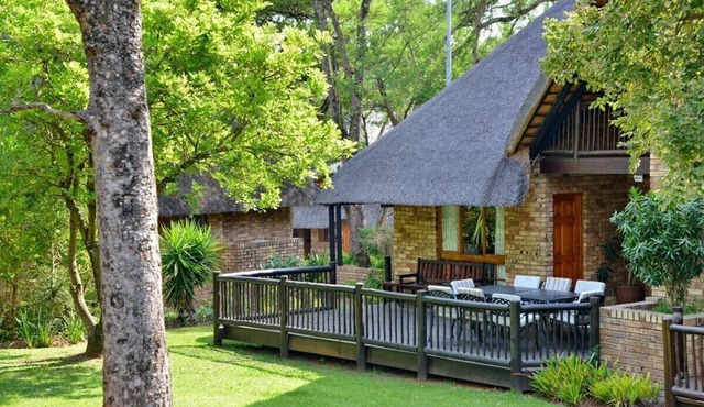 Cambalala Unit 4 - Luxury Self Catering Vacation Rental In Kruger Park Lodge in Hazyview