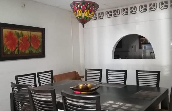 Casa entera, los clientes pueden usar todo el espacio y no tendrán que compartirlo con el anfitrión ni con otros huéspedes in Barrancabermeja