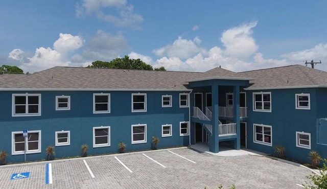 Central City Condominiums #202 2 BR/2BA