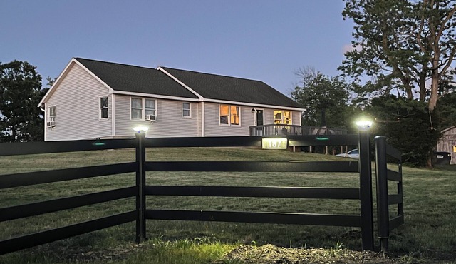 Charming 3-bedroom farmhouse in enchanting Schuylerville. in Schuylerville