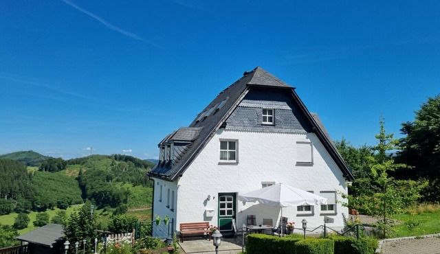 ✨Charming apartment with panoramic views | Eversberg old town in Hochsauerland in Meschede