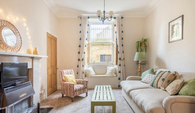 Charming flat in quiet street in Stockbridge in Edinburgh