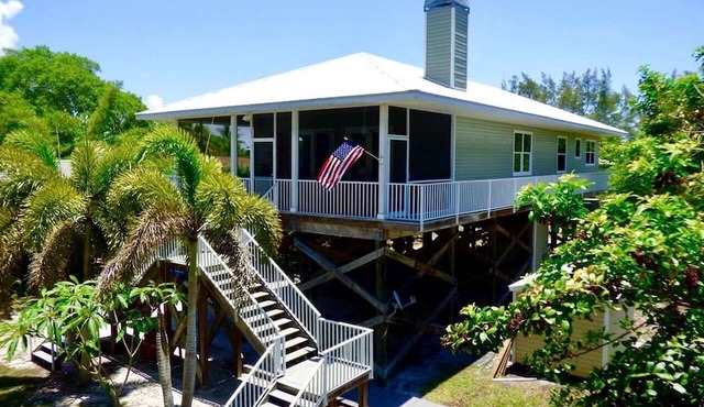 Charming Island Retreat with Gulf Views & Private Dock Access near Little Gasparilla, Florida
