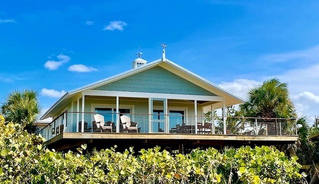 Charming Old Florida Cottage with Private Dock & Sunset Views near Little Gasparilla Island, FL