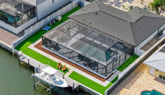 ⚓ Coco Loco! Canal Front, Pool, Dock & More!⚓