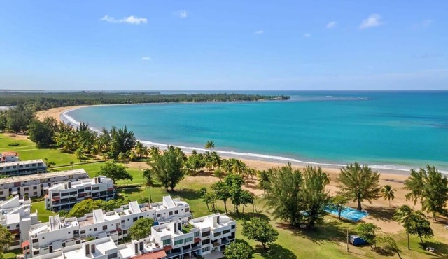 Coconut Cove | Steps from the Beach & Pool in Río Grande