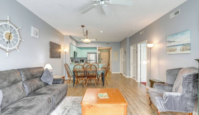 Community Pool & Tennis Court: Myrtle Beach Condo in Myrtle Beach