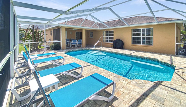 Coral cove, Sleeps 6, heated pool, 2 Dog ok