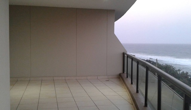 Coral Reef self catering apartment in La Mercy