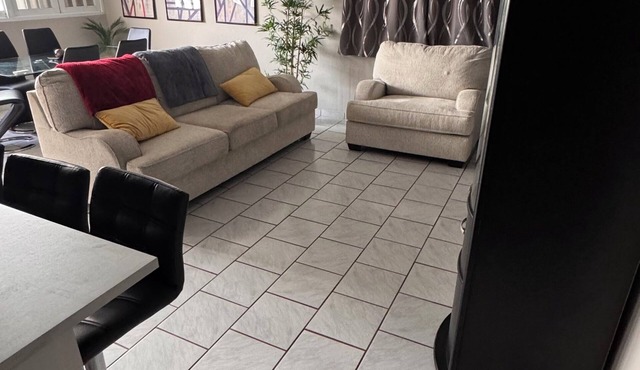 Corazon Urbano is a charming 3-bedroom house with AC & WiFi in Carolina in Carolina