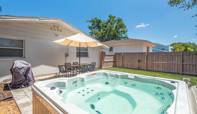 Cozy 3 bedroom Family Getaway in Sarasota!