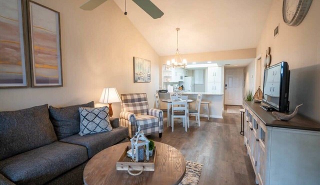 Cozy Bonita Bay Condo - Private Beach Club & Pool