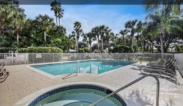 Cozy Condo on Golf Course/Summer Rental/Fort Myers