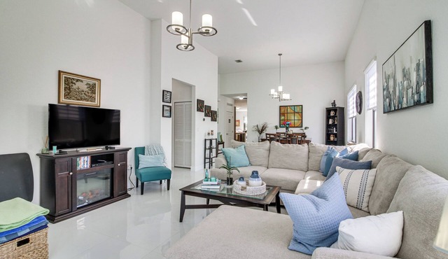 Cozy Miami Rental: Near Parks & University