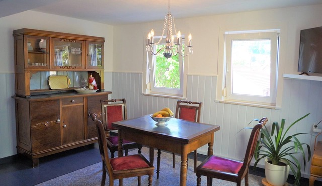 Cozy vacation home (140 sqm) for up to 6 people with fully equipped kitchen in Kaltennordheim (Unterweid)